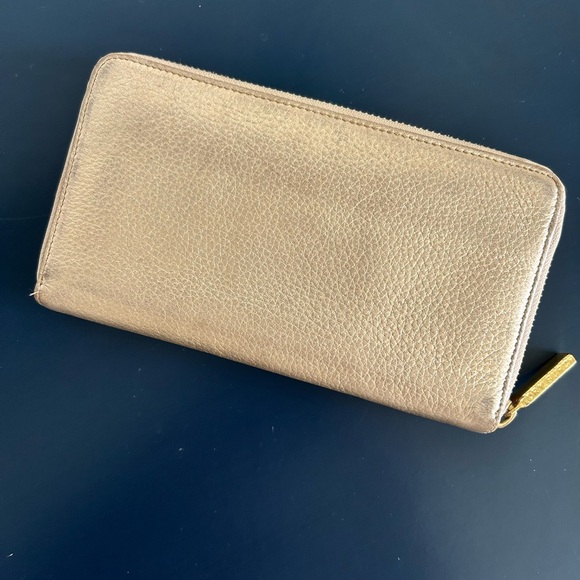 Tory Burch Continental Zip Metallic Gold Wallet - Picture 5 of 7